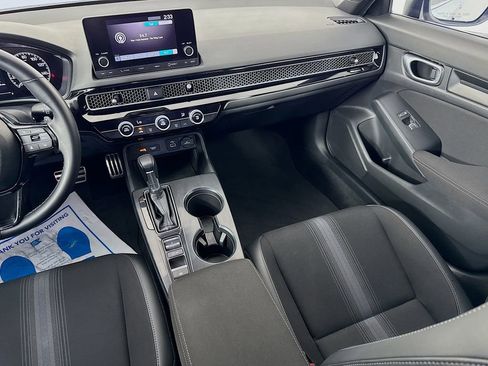 Used 2023 Honda Civic Sport image 28