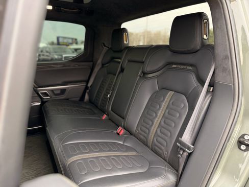 Used 2022 Rivian R1T Launch Edition image 33