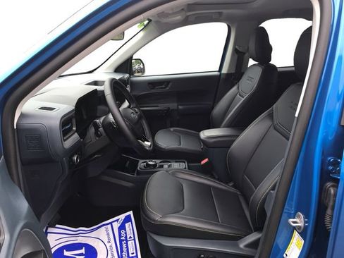 Certified 2025 Ford Maverick Lobo AWD/4WD image 10