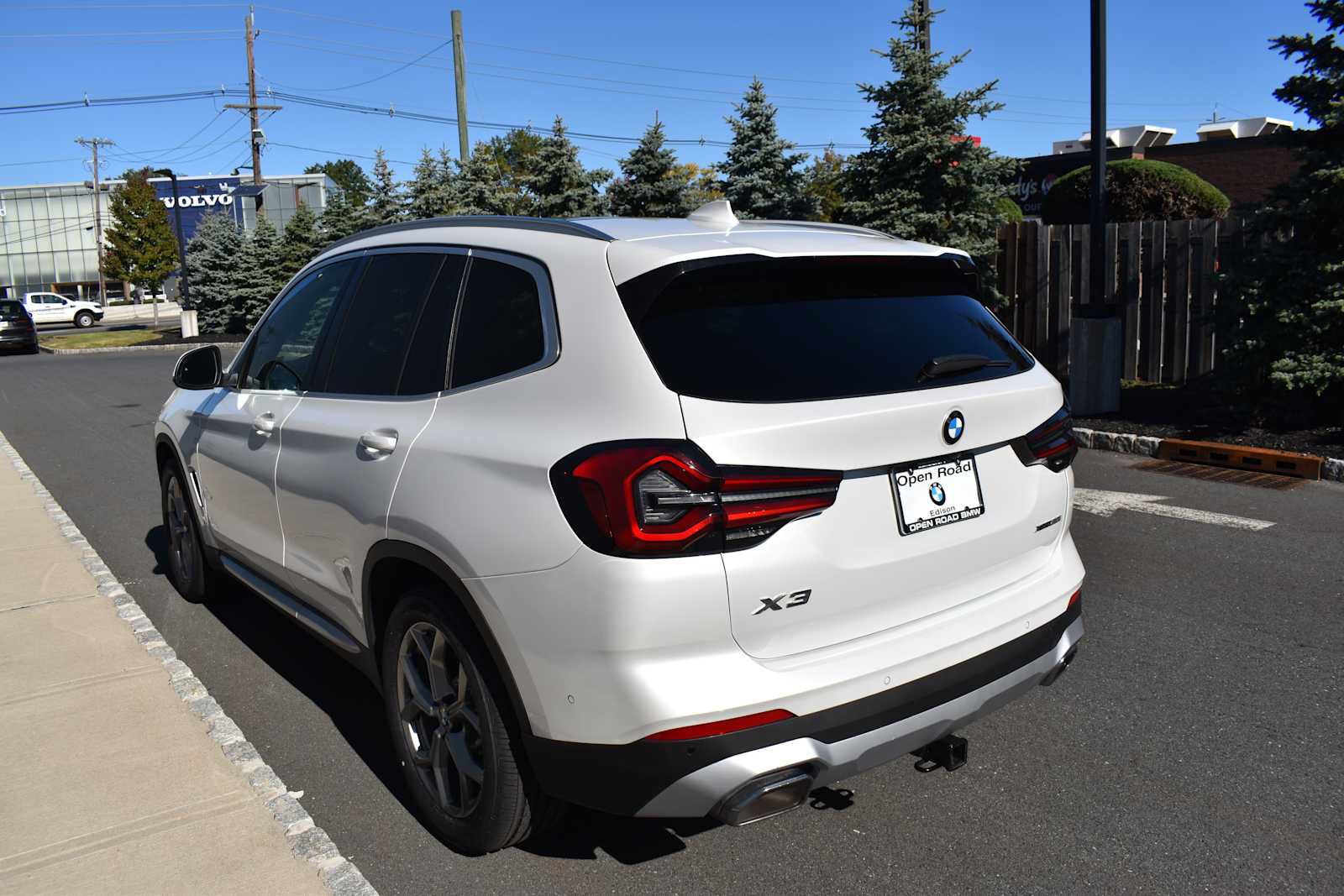 Used 2024 BMW X3 xDrive30i w/ Premium Package AWD/4WD image 7