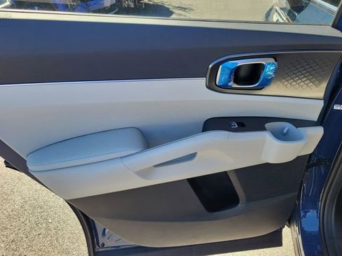 New 2026 Kia Sorento S image 13