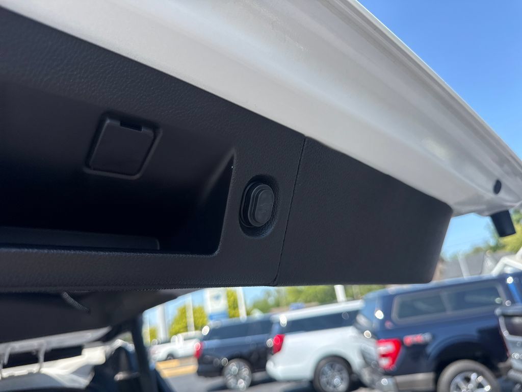 Used 2020 GMC Yukon Denali w/ Denali Ultimate Package AWD/4WD image 40