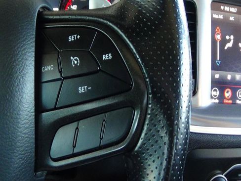 Certified 2022 Dodge Charger GT w/ Blacktop Package image 25