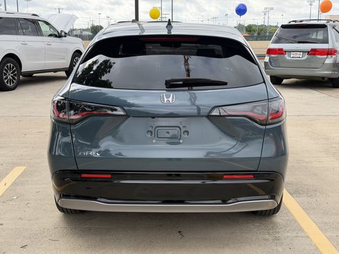 Used 2025 Honda HR-V EX-L image 6