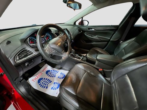 Used 2017 Chevrolet Cruze Premier FWD image 14