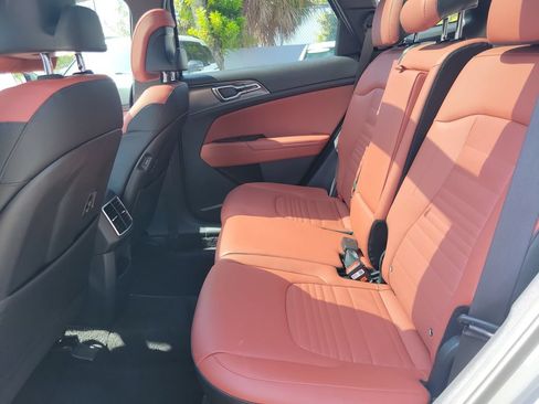 Certified 2025 Kia Sportage SX FWD image 11