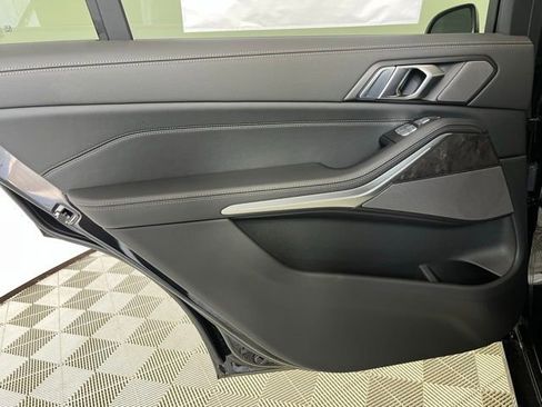 Used 2026 BMW X7 xDrive40i w/ Premium Package image 21