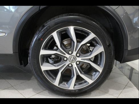 Used 2024 Acura MDX SH-AWD w/ Technology Package image 12