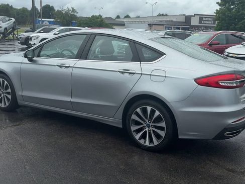 Used 2020 Ford Fusion SE AWD/4WD image 4