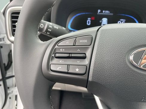 New 2026 Hyundai Venue SEL FWD image 31