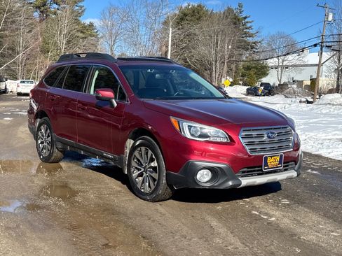 Used 2015 Subaru Outback 3.6R Limited image 4