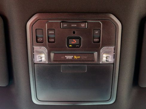 Used 2025 Toyota Sequoia TRD Pro AWD/4WD image 30