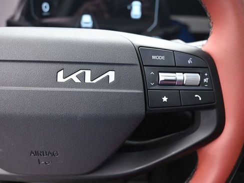 Used 2026 Kia Sportage SX FWD image 14