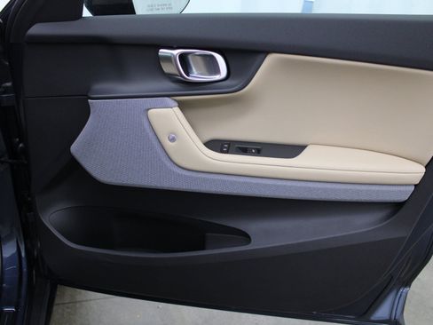 Used 2021 Polestar Polestar 2 image 31