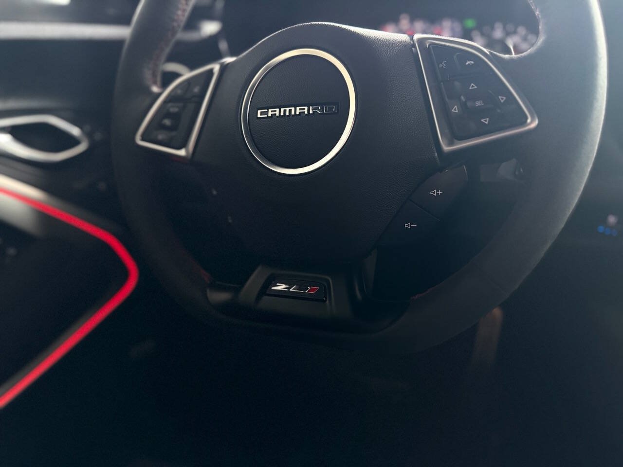 Used 2020 Chevrolet Camaro ZL1 RWD image 47