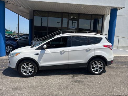 Used 2016 Ford Escape Titanium AWD/4WD image 4