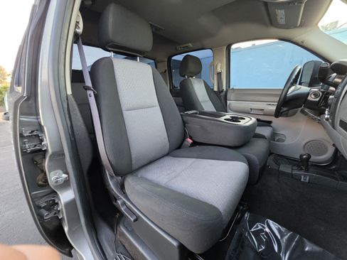 Used 2008 Chevrolet Silverado 2500 W/T AWD/4WD image 14