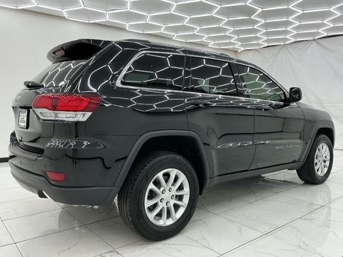 Used 2021 Jeep Grand Cherokee Laredo AWD/4WD image 12