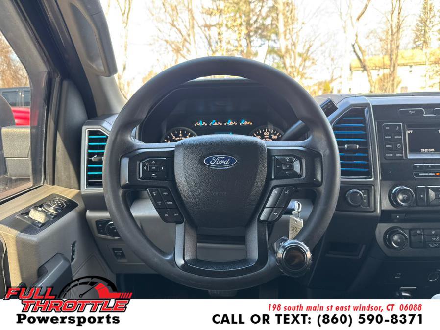 Used 2017 Ford F150 XLT AWD/4WD image 24