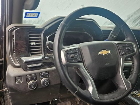 Used 2024 Chevrolet Silverado 2500 LTZ w/ LTZ Convenience Package image 7