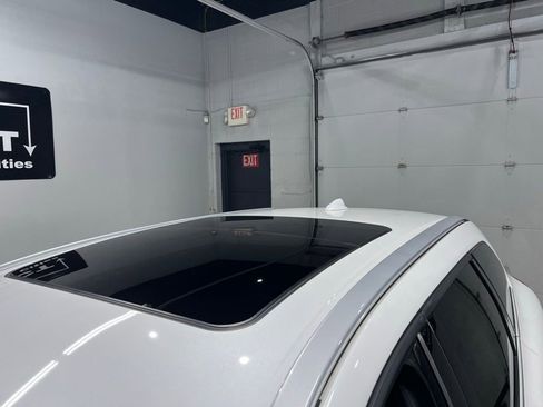 Used 2016 Volvo XC60 T6 R-Design w/ Climate Package image 15