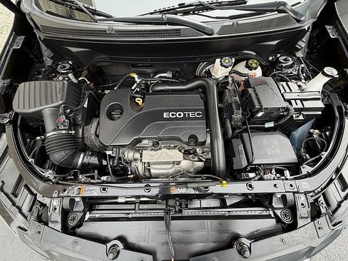 Used 2020 Chevrolet Equinox LS w/ LS Convenience Package FWD image 27