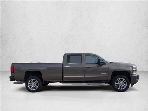 Used 2015 Chevrolet Silverado 2500 High Country w/ Duramax Plus Package image 4