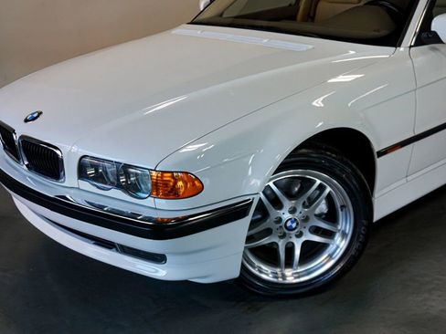 Used 1999 BMW 740iL image 30