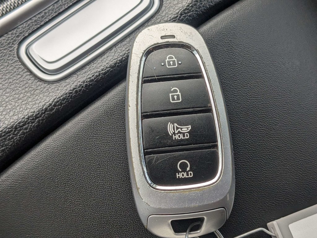 Used 2021 Hyundai Santa Fe SEL FWD image 38
