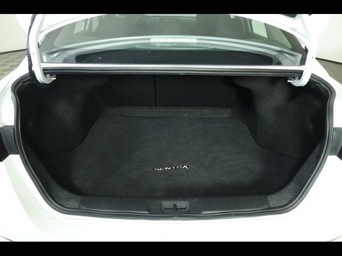 Used 2025 Nissan Sentra S FWD image 9