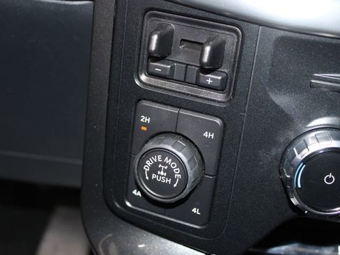 Used 2023 Ford F150 Lariat w/ Equipment Group 502A High image 31