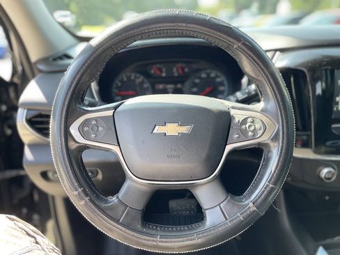 Used 2018 Chevrolet Traverse LT FWD image 15