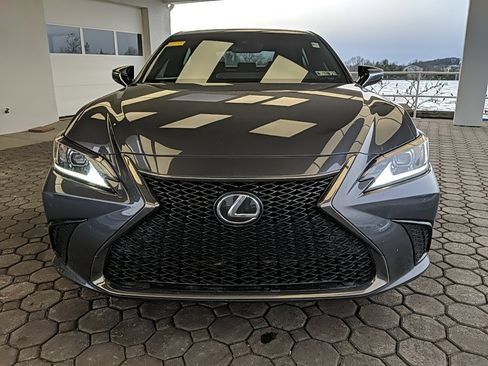 Used 2023 Lexus ES 350 F Sport image 2