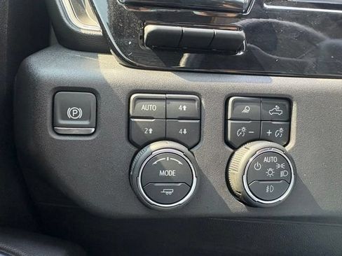 Used 2025 Chevrolet Silverado 2500 LTZ w/ LTZ Plus Package AWD/4WD image 17