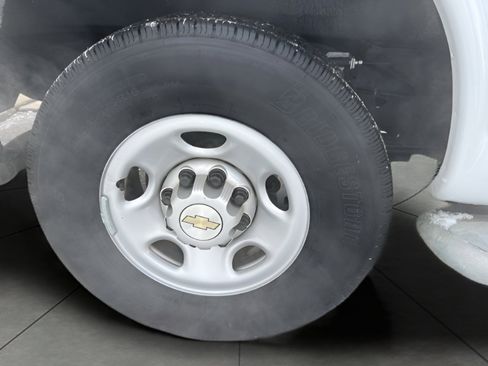 Used 2024 Chevrolet Express 2500 w/ Driver Convenience Package image 34