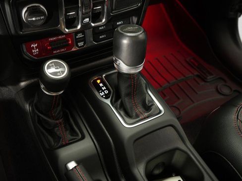 Used 2021 Jeep Gladiator Rubicon AWD/4WD image 55