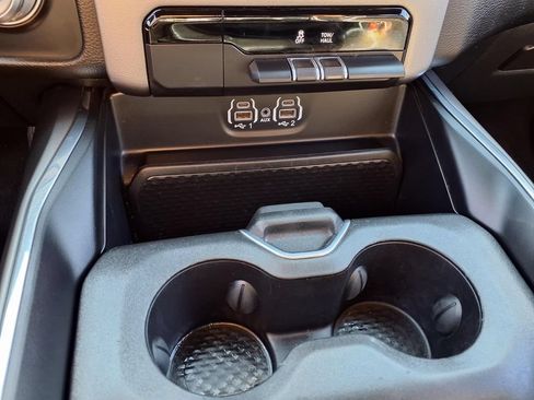 Used 2024 RAM 1500 Laramie RWD image 11