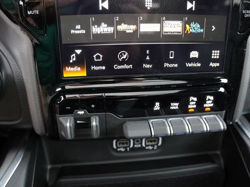 Certified 2023 RAM 1500 Laramie AWD/4WD image 29