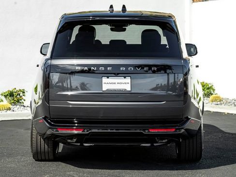Used 2026 Land Rover Range Rover SE AWD/4WD image 8