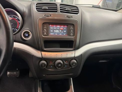Used 2017 Dodge Journey SE w/ Flexible Seating Group FWD image 35