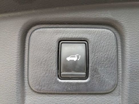 Used 2018 Nissan Murano Platinum FWD image 14