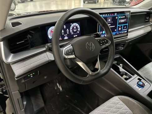 New 2026 Volkswagen Tiguan S FWD image 14