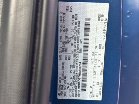 Used 2017 Ford Escape SE w/ SE Cold Weather Package image 31