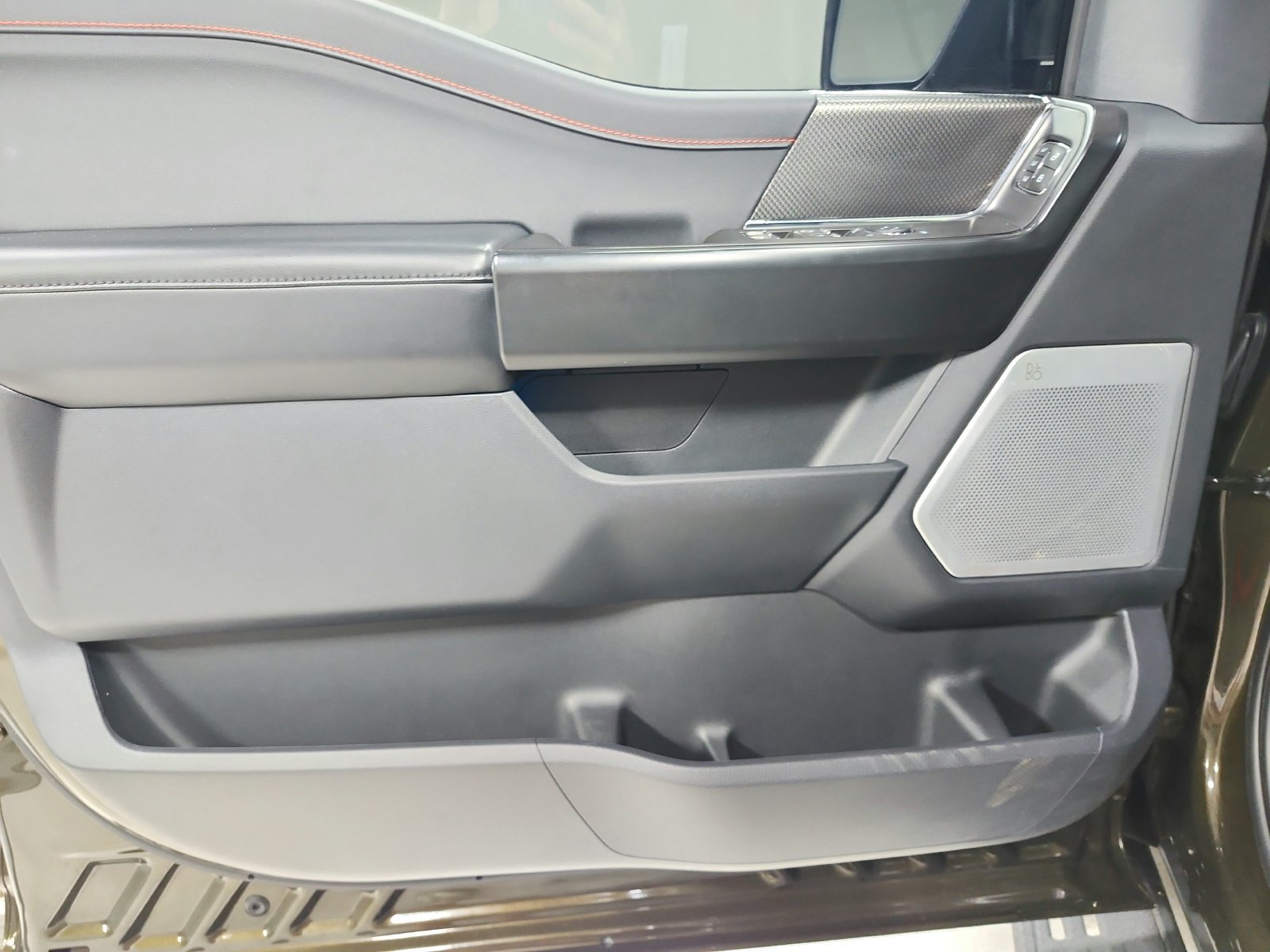 Used 2024 Ford F150 Raptor AWD/4WD image 37