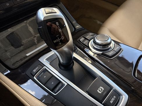 Used 2013 BMW 528i Sedan RWD image 43