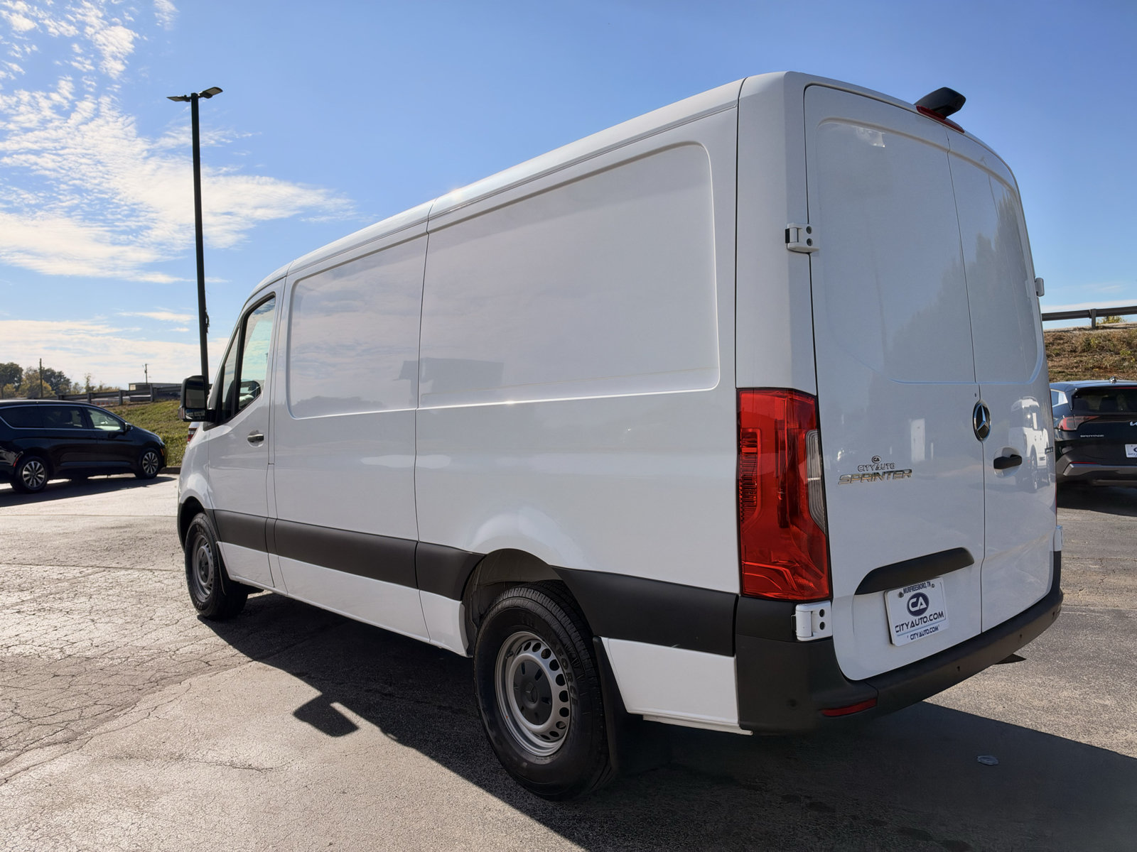 Used 2022 Mercedes-Benz Sprinter 1500 image 5