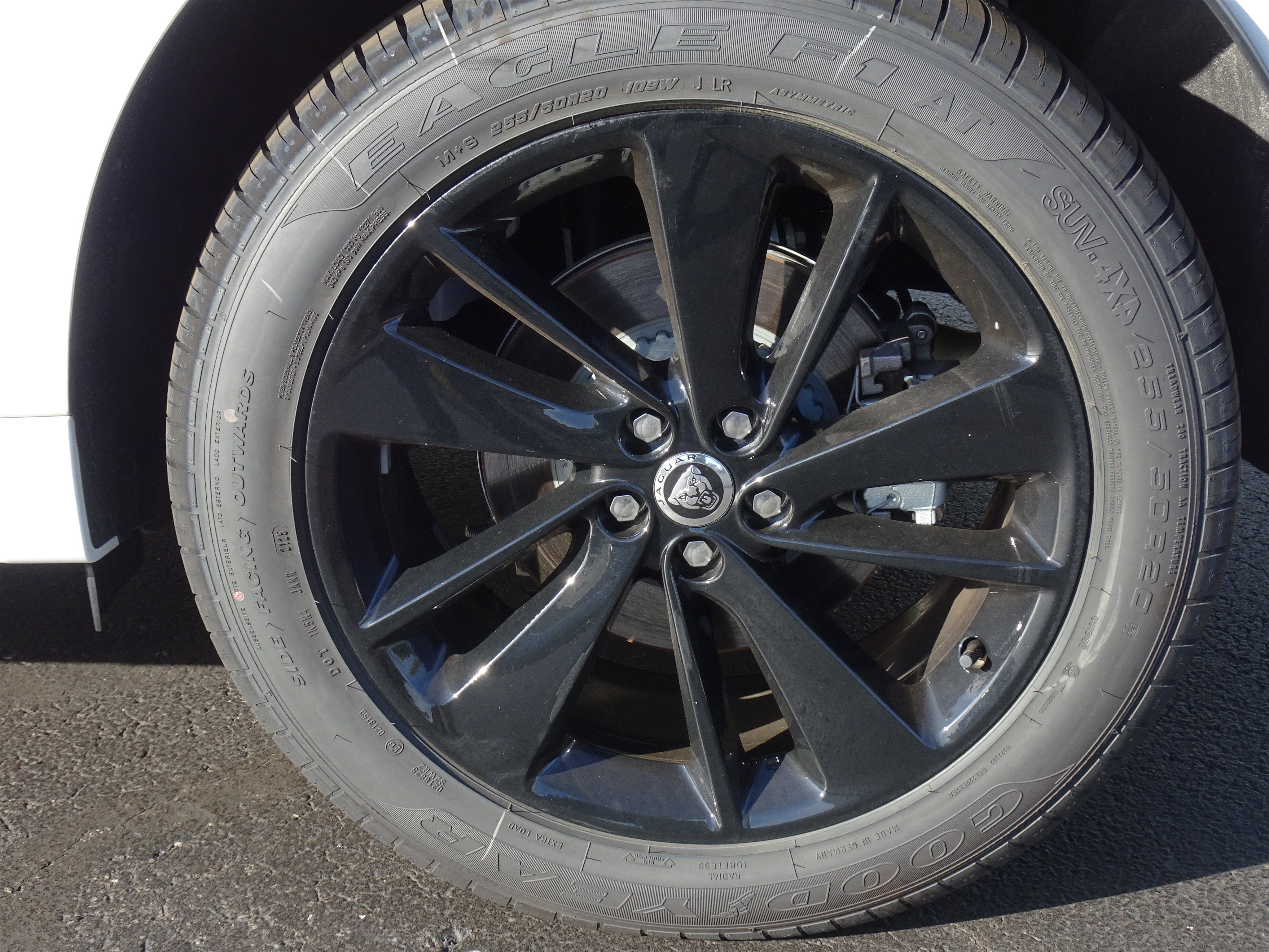 New 2026 Jaguar F-PACE R-Dynamic S AWD/4WD image 31
