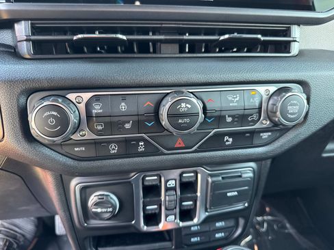 New 2025 Jeep Wrangler Sport S AWD/4WD image 24