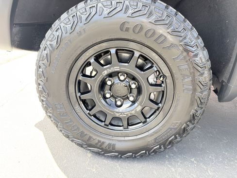 Used 2024 GMC Sierra 1500 AT4X w/ AT4X AEV Edition AWD/4WD image 49