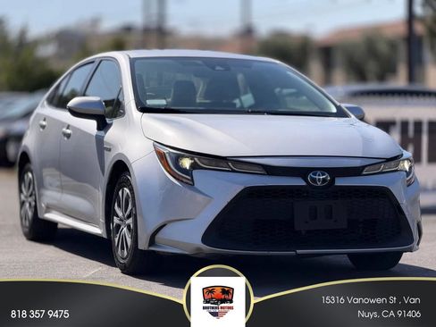 Used 2020 Toyota Corolla LE w/ Carpet Mat Package (TMS) FWD image 1
